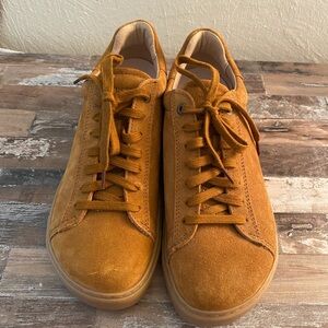 Women’s Birkenstock Bend Low  Suede Leather Sneaker in Khaki Tan